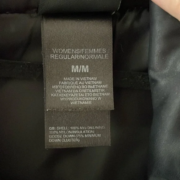 Women’s North Face vest - Picture 2 of 5